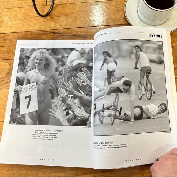 2 for 15‼️Coffee table vintage magazine The Toronto Sun, 1996, 25 years - Picture 6 of 13